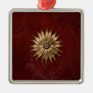 Ornamento De Metal Flor Metálico Dourado no tecido vermelho