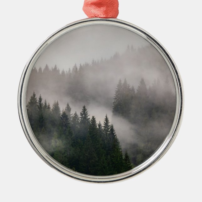 Ornamento De Metal Floresta enevoada nas montanhas (Frente)