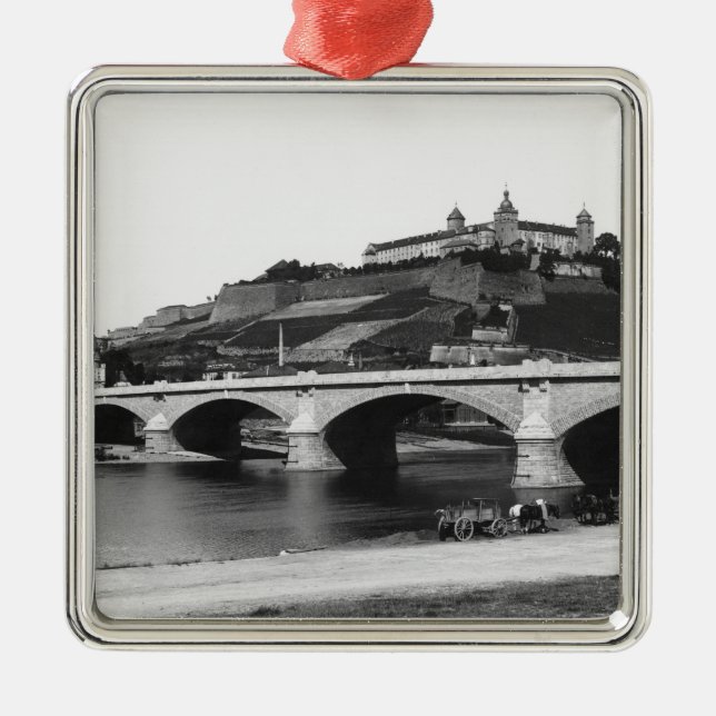 Ornamento De Metal Fortaleza de Festung Marienberg (Frente)