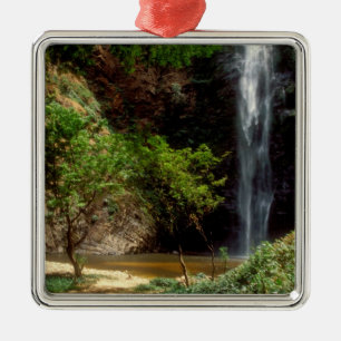 Ornamento De Metal Gana: Cachoeira Wli, também conhecida como Cachoei