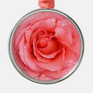 Ornamento De Metal Gotas de água de rosa vermelha romântica