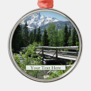 Ornamento De Metal Grand Tetons Primavera Neve e Wood Bridge Metal Or