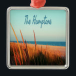Ornamento De Metal Hamptons Beach Long Island New York<br><div class="desc">A linda cidade litorânea de praia de Hamptons Beach Long Island,  Nova York,  com seagras e areia macia.</div>