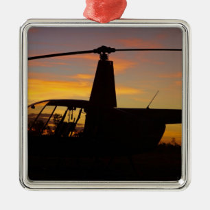 Ornamento De Metal helicóptero Robinson R44 ao pôr do sol