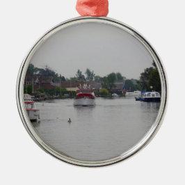 Ornamento De Metal Horning no rio Bure