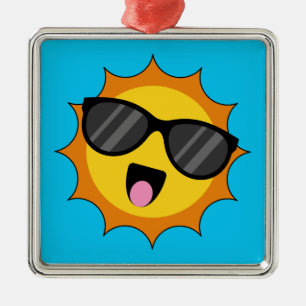 Ornamento De Metal Kawaii Happy Sun com óculos escuros