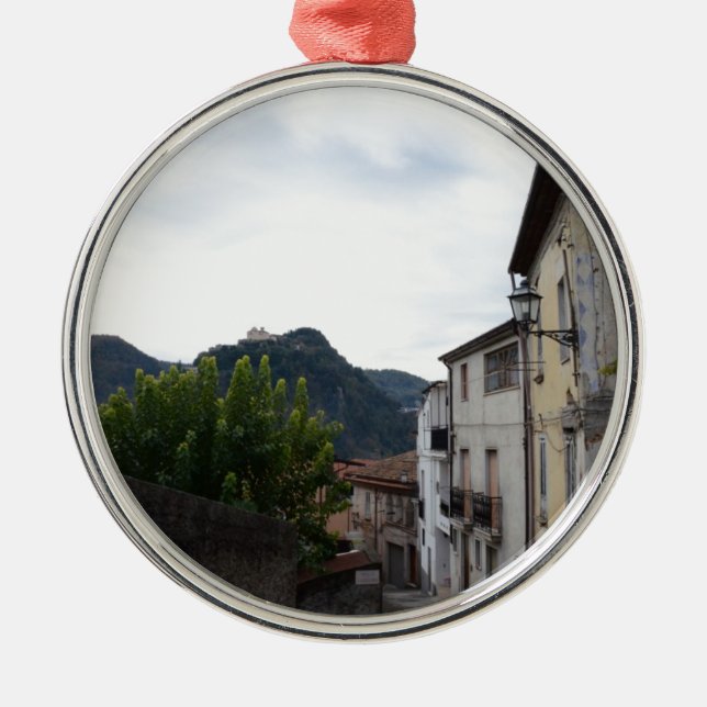 Ornamento De Metal Laino Borgo (Frente)