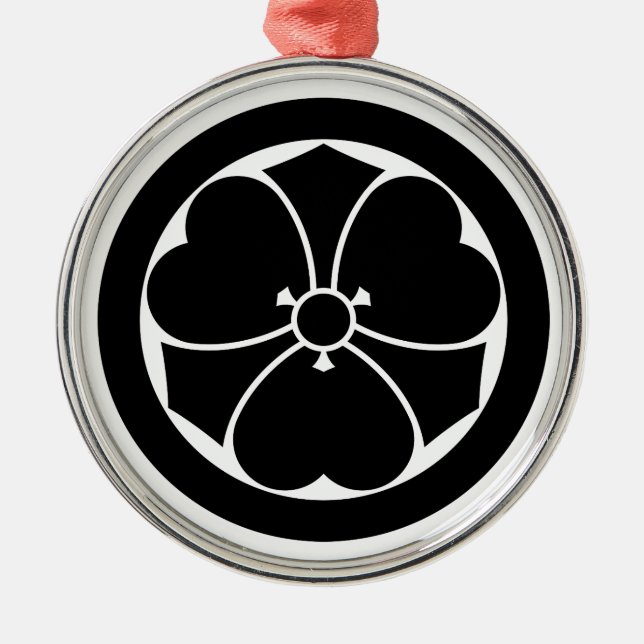Ornamento De Metal Maru ni Kenkatabami (Frente)