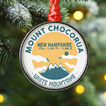 Ornamento De Metal Monte Chocorua New Hampshire - Retro Vintage<br><div class="desc">O Monte Chocorua,  a cerca de 12 km de Conway,  é uma das montanhas mais populares das maciças Montanhas Brancas de New Hampshire,  tanto com caminhantes como com alpinistas.</div>