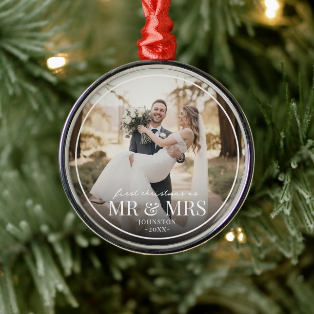 Ornamento De Metal Mr & Mrs First Chirstmas Boarder Custom Photo  (Árvore)