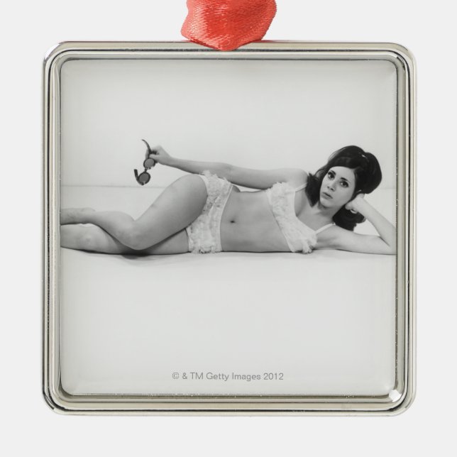 Ornamento De Metal Mulher no roupa de banho (Frente)