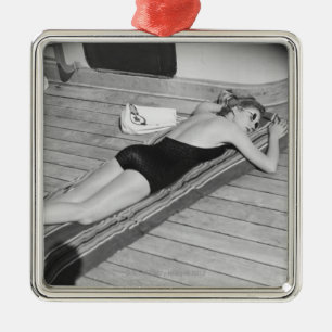 Ornamento De Metal Mulher Tanning de Sun