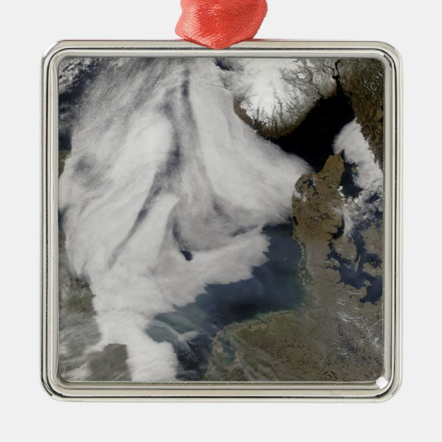 Ornamento De Metal Nevoeiro no mar do Norte 2 (Frente)