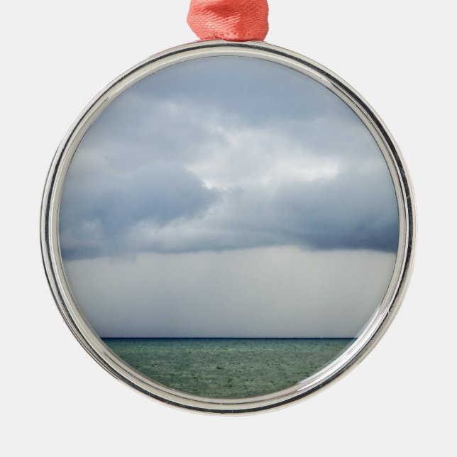Ornamento De Metal Nuvens De Tempestade No Mar (Frente)