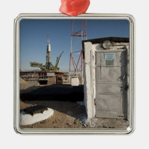 Ornamento De Metal O foguete de Soyuz imediatamente depois da chegada