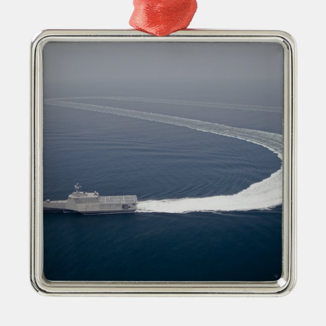 Ornamento De Metal O navio de combate litoral Independência 4 (Frente)