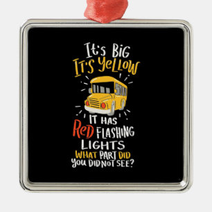 Ornamento De Metal Ônibus Escolar É Grande E Amarelo