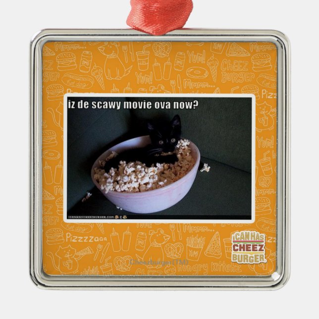 Ornamento De Metal Óvulos scawy do filme de Iz de agora? (Frente)