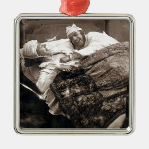 Ornamento De Metal Parada do casal do vintage que agrada 1906