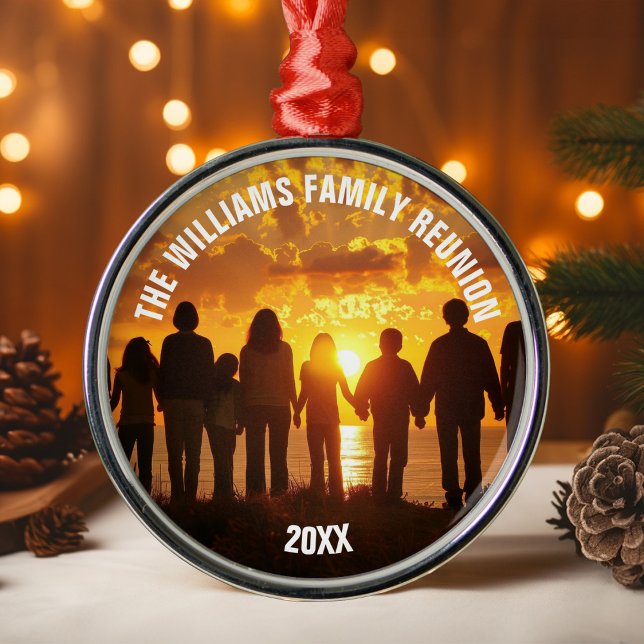 Ornamento De Metal Personalized Family Reunion Photo 2025 Christmas (Criador carregado)