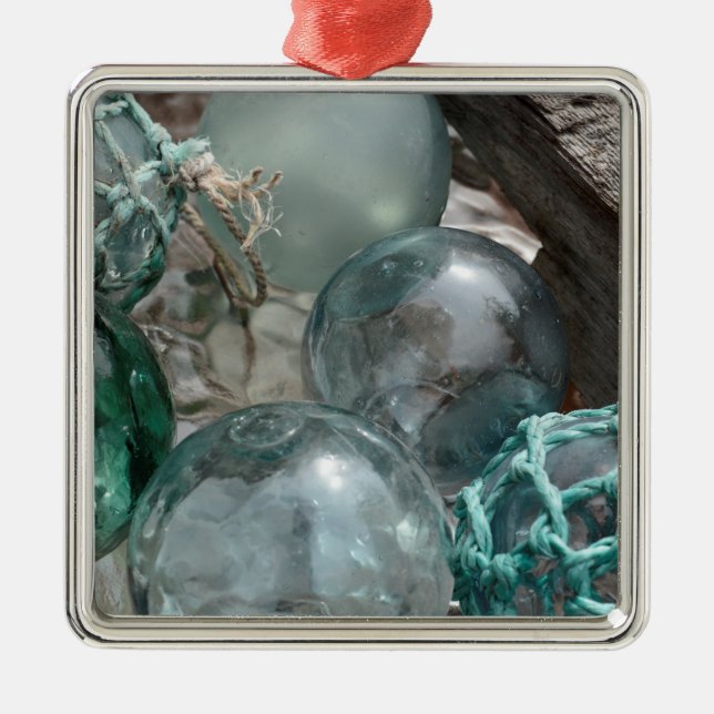 Ornamento De Metal Pilha de bóias de pesca de vidro (Frente)