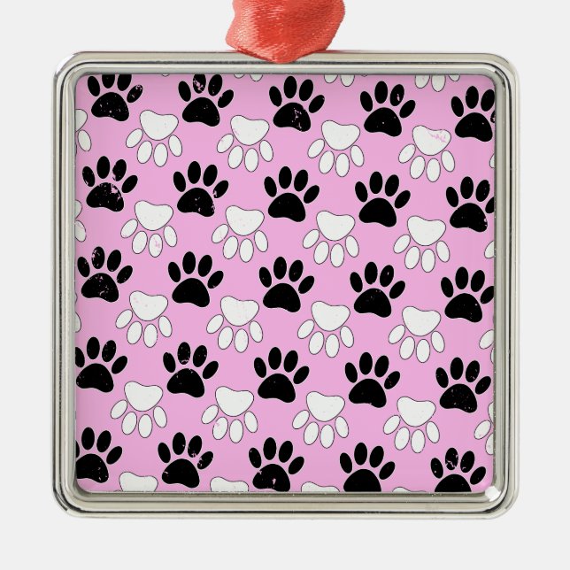 Ornamento De Metal Pinturas Pretas E Brancas Distintas Em Fundo Rosa (Frente)