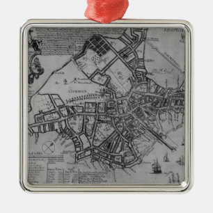 Ornamento De Metal Plano de Boston, Nova Inglaterra, 1739