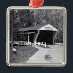 Ornamento De Metal Ponte coberta<br><div class="desc">Ponte coberta</div>