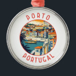 Ornamento De Metal Porto Portugal Circular Retroalterado<br><div class="desc">Porto retro vetor viagem design. Porto é uma cidade costeira do noroeste de Portugal conhecida pelas suas pontes estaduais e pela produção de vinho do porto.</div>