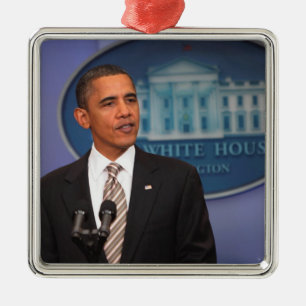 Ornamento De Metal Presidente Barack Obama faz um anúncio
