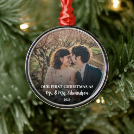 Ornamento De Metal Primeiro Natal casado como Sr. e Sra. foto