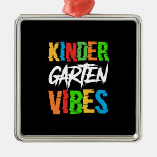 Ornamento De Metal Professor Kinder Garten Vibes