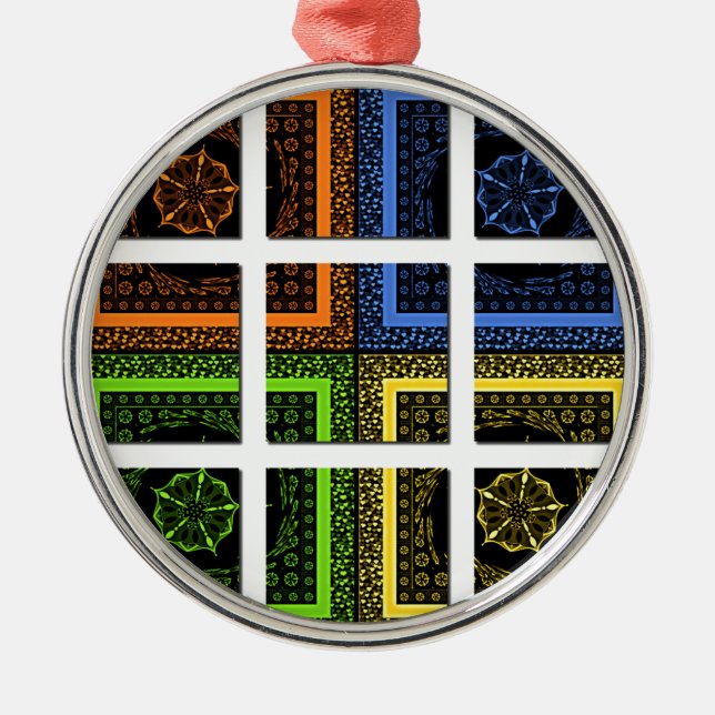 Ornamento De Metal Quadrado em uma caixa (Frente)