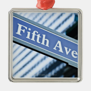 Ornamento De Metal Quinta Avenida
