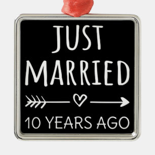 Ornamento De Metal recem casados 10 Anos Atrás I