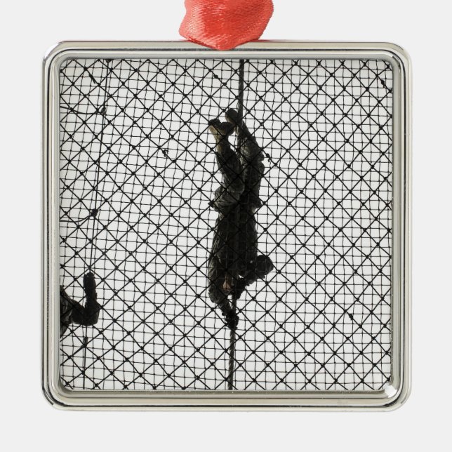 Ornamento De Metal recruta que preenche um obstáculo (Frente)