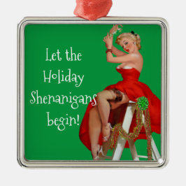 Ornamento De Metal Retro Pinup Natal em Shenanigans