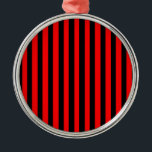 Ornamento De Metal Ruby Black<br><div class="desc">Ruby Black é um simples design de listras negras e vermelhas que se encaixa em todas as ocasiões e itens. Esta imagem está disponível em uma variedade de outros produtos,  basta clicar no link abaixo da foto perto de 'Sobre este Design'.</div>