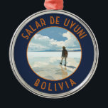 Ornamento De Metal Salar de Uyuni Bolívia Circular Retrotraído<br><div class="desc">Salar de Uyuni num estilo de arte vetorial. Salar de Uyuni,  no meio dos Andes no sudoeste da Bolívia,  é o maior apartamento salgado do mundo.</div>