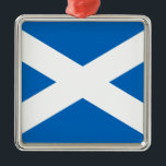 Ornamento De Metal Scottish Flag of Scotland Santo Andrew's Cross Sal<br><div class="desc">Scottish Flag of Scotland Santo Andrew's Cross Saltyre: The national flag of Scotland. A cruz ou a forma salgada baseiam-se na cruz em forma de x em que foi crucificado o apóstolo cristão e o santo patrono da Escócia, Santo Adrew. O design azul também é agora um componente-chave na bandeira...</div>