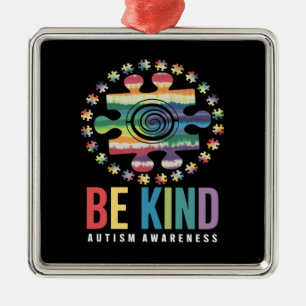Ornamento De Metal Seja gentil com conhecimento do autismo Design