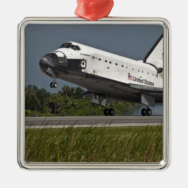 Ornamento De Metal Shuttle Endeavor pousando o Centro Espacial Kenned (Frente)
