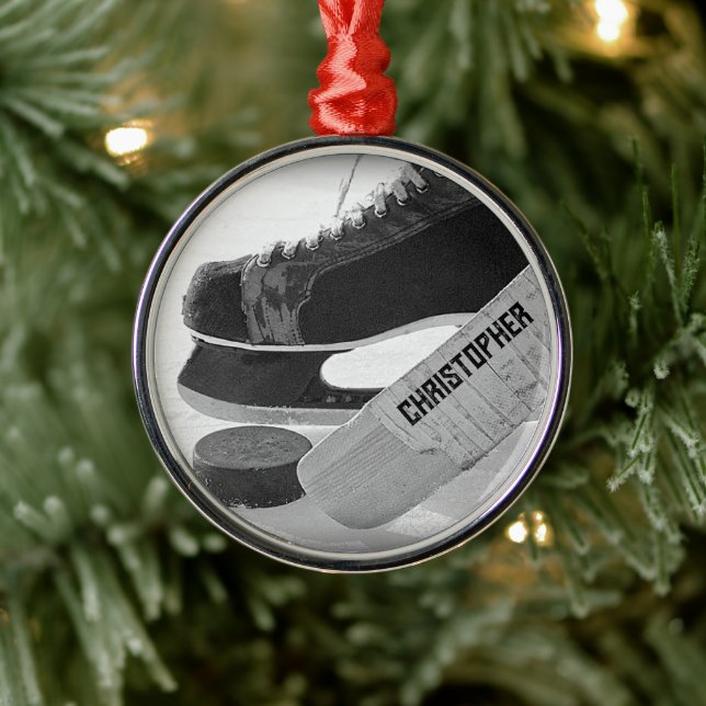 Ornamento De Metal Skates Negros de Hockey Personalizados (Árvore)