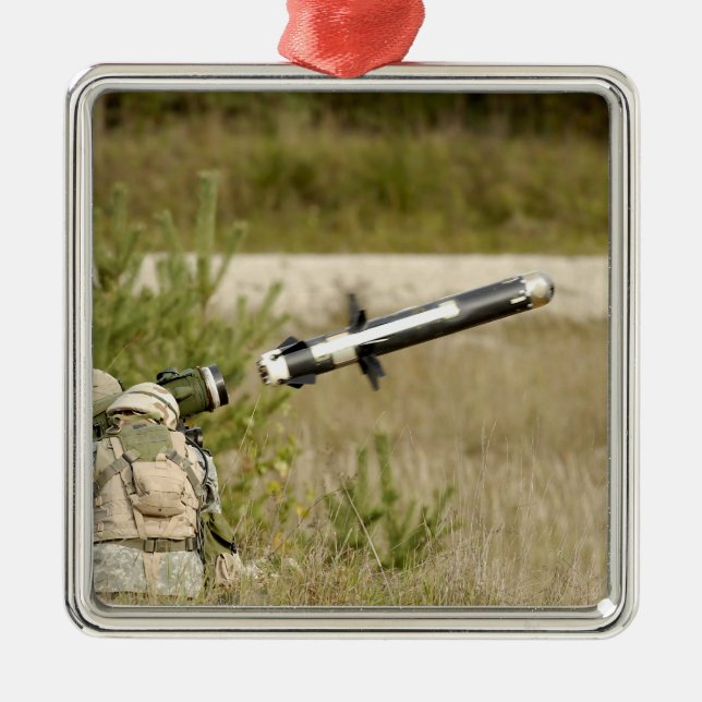 Ornamento De Metal soldados disparando um Javelin MGF-148 (Frente)