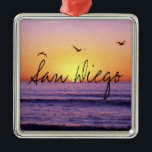 Ornamento De Metal Sunset de San Diego Beach<br><div class="desc">Ornamento Bonito com uma fotografia de um pôr do sol numa praia no condado de San Diego,  Califórnia. Você pode personalizar a frase da cidade "San Diego".</div>