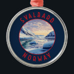 Ornamento De Metal Svalbard Noruega Circular Retrovisível<br><div class="desc">Svalbard num estilo de arte vetorial. Uma das áreas mais ao norte do mundo,  é conhecida por seu terreno robusto e remoto de geleiras e ursos polares congelados de tundra,  renas de Svalbard e raposas do Ártico.</div>