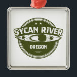 Ornamento De Metal Sycan River Oregon Kayaking<br><div class="desc">O rio Sycan Wild e Scenic,  no Oregon,  atravessa as Florestas Nacionais Fremont e Winema e é ideal para caiaque,  canoagem,  pesca,  natação,  rafting e diversão ao ar livre.</div>