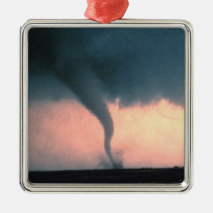 Ornamento De Metal Tornado