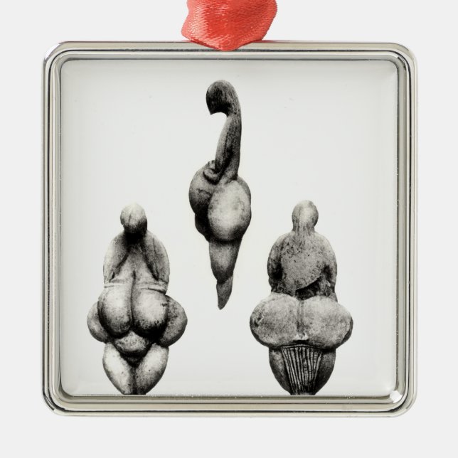 Ornamento De Metal Três vistas de uma estatueta de "Venus" (Frente)