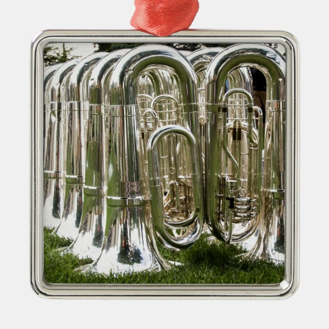 Ornamento De Metal Tubas (Frente)